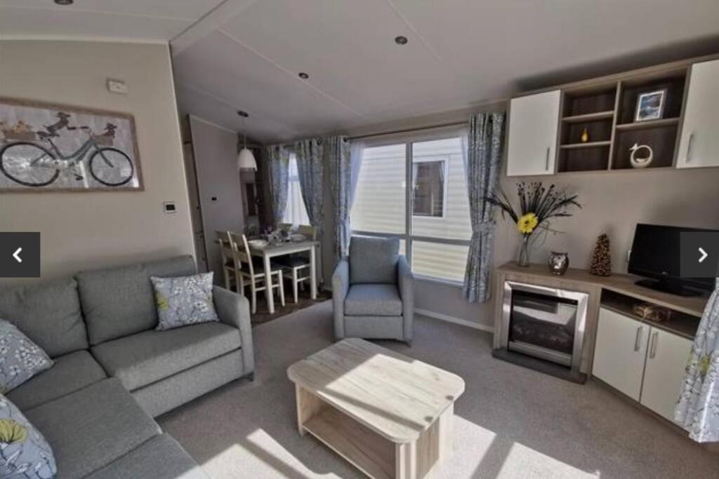 Glade Lodge- North Devon Coast, Bideford Bay Caravan Park Exteriér fotografie